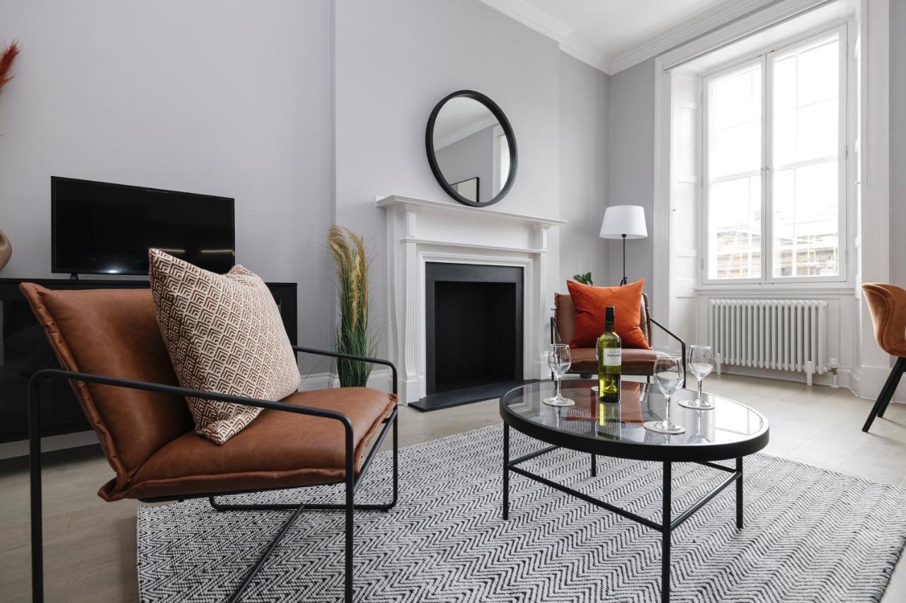 Joivy Luxurious Apt On Notable George Street Эдинбург Экстерьер фото